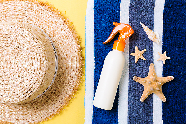 포토 JPG 해외이미지 디자인 계절 바다 분홍색 여행 백그라운드 컨셉 장신구 휴가 조개 불가사리 사람없음 목재 파란색 세트 수건 컬러풀 태양 노란색 흰색 플랫 선탠 보호 정상 크림 오브젝트 위치 로션 밀짚 보습 항목 플랫레이 카피스페이스 미니멀 해외202309 해외포토 자연요소 나무 컬러 재료 어패류 극피동물 위생용품 화장품 공백 짚 파일형식