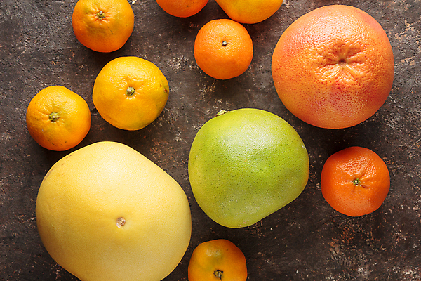 포토 JPG 해외이미지 음식 컬러 다이어트 오렌지 과일 귤 건강 사람없음 빨간색 초록색 노란색 주스 껍질 흰색 신선 달콤 먹기 고립 숙성 채식주의자 해외202309 해외포토 음료 모션 맛 채식 파일형식