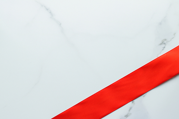 포토 JPG 해외이미지 리본 선 사람없음 빨간색 하이앵글 흰색 대리석 해외202309 해외포토 뷰포인트 컬러 재료 파일형식