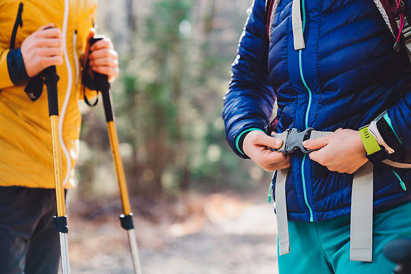 포토 JPG 해외이미지 백인 라이프스타일 남자 행복 도로 야생동물 여행 밭 배낭 자동차 자연 휴가 휴식 수염 미소 앉기 풍경 취미 야외 두명 뷰티 환경 일몰 하이킹 장비 자유 가을 시골 언덕 산악가 힙스터 해외202309 해외포토 서양인 동물 계절 패션 감정 길 육상교통 컨셉 농업 가방 교통시설 모션 레저 표정 사람 생활 노을 생태계 파일형식