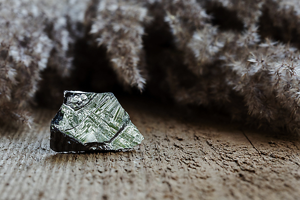 포토 JPG 해외이미지 산업 조각 과학 사람없음 치료 견본 금속 거친 은색 광석 천 발굴 날것 반도체 광택 시스템 자원 덩어리 고체 실리콘 엘리먼트 자연요법 지질학 화학물질 해외202309 해외포토 교육 컬러 의학 재질 직물 화학 파일형식