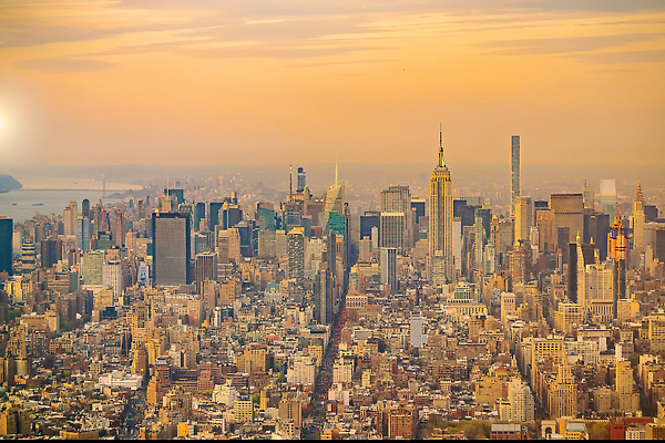 포토 JPG 해외이미지 여행 비즈니스 건축양식 거리 안테나 파노라마 풍경 사람없음 건물 강 도시풍경 사무실 고층빌딩 미국 황혼 일몰 새벽 도시 도심 정상 야간 뉴욕 장면 스카이라인 맨해튼 랜드마크 해외202309 해외포토 자연요소 건축물 건축 북아메리카 통신 촬영기법 빌딩 노을 파일형식