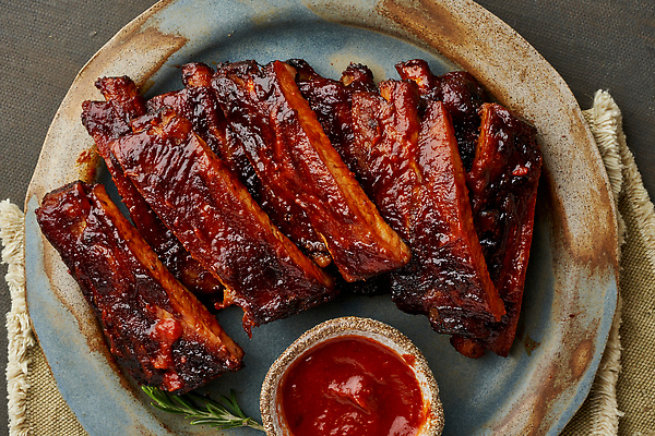 포토 JPG 해외이미지 접시 음식 새로움 한국 육류 돼지고기 요리 동양인 사람없음 빨간색 식당 식사 저녁식사 중국 어둠 소고기 튀김 시골 그릴 바비큐 굽기 만취 먹기 매움 서빙 양고기 느림 훈제 바비큐립 점심식사 신발장 절임 해외202309 해외포토 식기 아시아 컬러 컨셉 식재료 모션 주방용품 인종 상점 맛 구이 술취함 파일형식