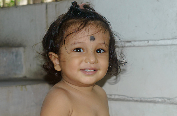 포토 JPG 해외이미지 백인 응시 행복 얼굴 어린이 백그라운드 아침 실내 표정 건강 한명 미소 사람 소년 뷰티 머리 기쁨 아기 달콤 작음 걸음마 결백 천진난만 해외202309 해외포토 주간 서양인 1 시선 남자 감정 컨셉 모션 내부 신체부위 맛 크기 파일형식