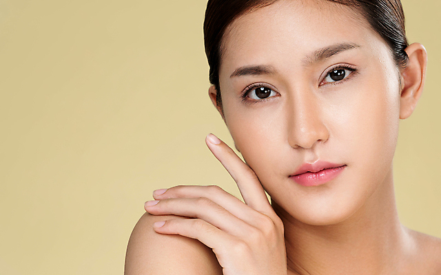 포토 JPG 해외이미지 모델 응시 여자 얼굴 한명 동양인 손짓 상반신 성인 앞모습 뷰티 우아함 피부 순수 성인여자한명만 해외202309 해외포토 1 시선 뷰포인트 컨셉 모션 사람 인종 신체부위 여자한명만 성인여자만 파일형식