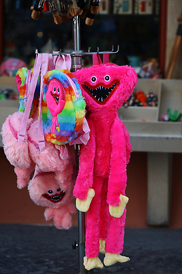 포토 JPG 해외이미지 전통 문화 여행 백그라운드 휴가 거리 선물 미술 사람없음 파란색 햇빛 태양 문 상점 주방 놀람 수확 흰색 도시 미술관 수집 지중해 심볼 그리스 오브젝트 그림 기념품 냉장고 타운 자석 그리스인 고립 해외202309 해외포토 자연요소 서양인 감정 유럽 바다 컬러 농업 문화예술 표정 가전제품 파일형식