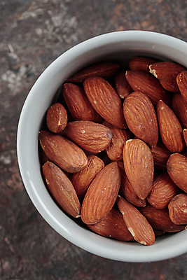 포토 JPG 해외이미지 음식 재료 자연 콩 건조 건강 사람없음 갈색 견과류 그룹 굽기 먹기 유기농 흙더미 내추럴 피스타치오 해외202309 해외포토 웰빙 컬러 모션 곡류 흙 구이 생태계 파일형식 더미