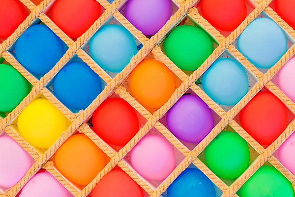 포토 JPG 해외이미지 디자인 행복 어린이 분홍색 컬러 백그라운드 패턴 오렌지 공 놀이 휴가 세포 이벤트 사람없음 장식 빨간색 초록색 파란색 컬러풀 장난감 노란색 파티 축제 기쁨 게임 흰색 축하 생일 그룹 목표 폭발 다트 상패 풍선 고무 공평 파열 헬륨 해외202309 해외포토 기념일 감정 컨셉 무늬 과일 사람 원소 상_우승 파일형식