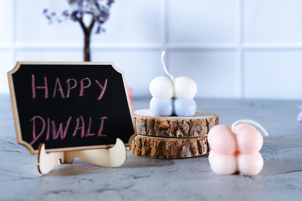 포토 JPG 해외이미지 전통 종교 문화 불 사람없음 장식 빛 축제 어둠 램프 축하 신용카드 투명 야간 분필 보케 점토 토기 연소 광 등잔 파스텔톤 핸드메이드 힌두교 해외202309 해외포토 자연요소 컬러 컨셉 조명 금융 용기_그릇 초크 파일형식