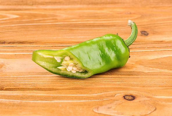 포토 JPG 해외이미지 음식 컬러 조각 백그라운드 십자가 다이어트 채소 과일 재료 부분 고추 탁자 파프리카 건강 요리 씨앗 사람없음 목재 초록색 신선 뜨거움 양념 맛 자르기 향신료 오브젝트 유기농 매움 날것 후추 숙성 채식주의자 맛있는 해외202309 해외포토 나무 식물 웰빙 가구 컨셉 모션 채식 향미료 파일형식