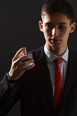 포토 JPG 해외이미지 백인 손 남자 비즈니스 통신 넥타이 사람 성인 사람없음 검은색 잡기 손목시계 해외202309 해외포토 서양인 잡화 시계 컬러 장신구 모션 신체부위 파일형식