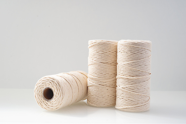 포토 JPG 해외이미지 디자인 밧줄 줄 컬러 백그라운드 패턴 추상 매달리기 건강 취미 사람없음 장식 회색 흰색 도구 직물 면 원형 뜨개질 실 제조 바느질 오브젝트 만족 질감 롤 캔버스 부드러움 실타래 섬유 수공예 DIY 내추럴 핸드메이드 해외202309 해외포토 도형 감정 무늬 모션 감각 공예 파일형식