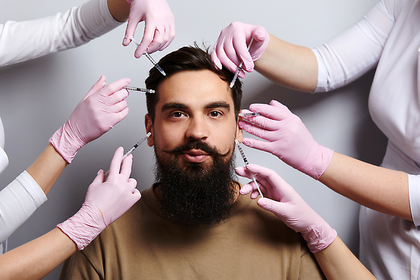 포토 JPG 해외이미지 백인 손 남자 얼굴 컨셉 건강 병원 주사기 한명 성인 치료 뷰티 약 화장품 환자 의사 주름 미용사 피부 피부관리 슛 주사약 획득 테라피 순서 돌봄 리프팅 노화 성인남자만 많음 해외202309 해외포토 서양인 직업 1 의학 의료기기 모션 사람 신체부위 의료진 남자만 성인만 파일형식