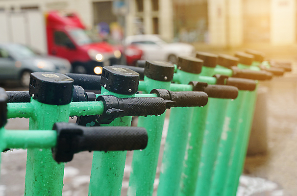 포토 JPG 해외이미지 라이프스타일 도로 스포츠 여행 백그라운드 비즈니스 교통시설 조류 미래 거리 기술 사람없음 야외 자전거 운전 에너지 스쿠터 오토바이 도시 바퀴 승차 주차 오브젝트 속도 에코 순환 엔진 일반 모터 대여 렌탈 베터리 해외202309 해외포토 동물 길 교통 컨셉 모션 생활 환경 바이크 시설 파일형식