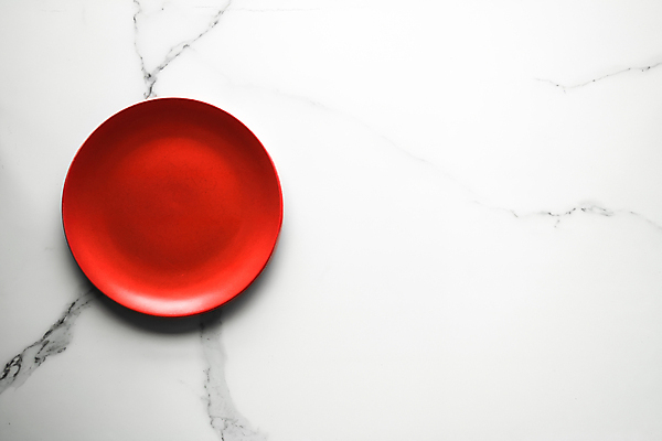 포토 JPG 해외이미지 그릇 사람없음 빨간색 화려 플랫 오브젝트 대리석 해외202309 해외포토 식기 컬러 컨셉 재료 파일형식