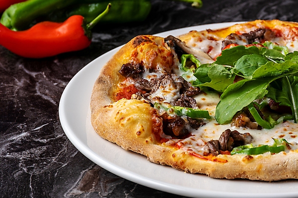 포토 JPG 해외이미지 접시 피망 파프리카 피자 육류 사람없음 루꼴라 홈메이드 해외포토 식기 채소 식재료 패스트푸드 서양음식 만들기 파일형식