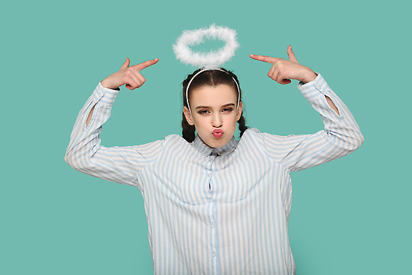 포토 JPG 해외이미지 백인 여자 행복 종교 휴가 천사 기념 실내 건강 한명 사람 10대 빛 평화 기쁨 가리킴 최고 성자 축복 수줍음 신성 공상 보여주기 천국 녹색배경 후광 결백 고립 복종 파라다이스 자선단체 영광군 해외202309 해외포토 서양인 1 감정 백그라운드 컨셉 모션 청소년 손짓 내부 초록색 그룹 전라남도 자선 파일형식