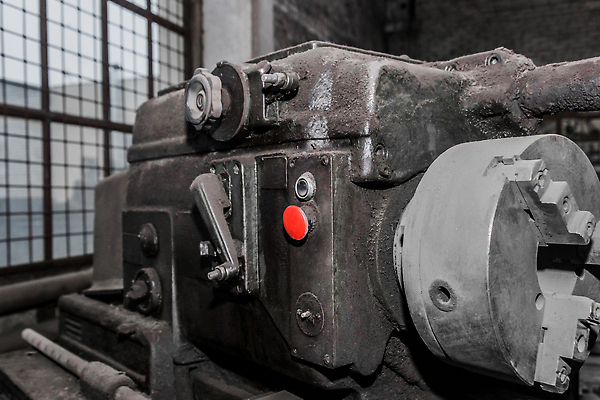 포토 JPG 해외이미지 식물 산업 백그라운드 공장 열쇠 노동자 안전 사람없음 빨간색 초록색 빛 노란색 금속 힘 기계 장비 과학기술 기구 공구 긴급 업무 판넬 제조 보호 지시 위험 사인 시작 신호 전자 언론 시스템 스위치 공학 위로 그만 제어 해외202309 해외포토 직업 교육 컬러 컨셉 공업 모션 재질 기술 도구 작업 파일형식