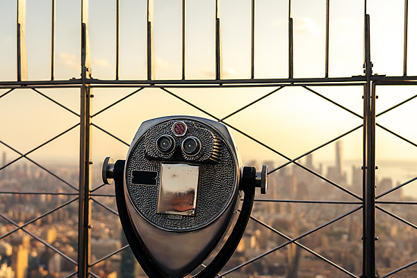 포토 JPG 해외이미지 하늘 거리 파노라마 풍경 사람없음 야외 건물 여행객 동전 고층빌딩 일몰 쌍안경 망원경 관찰 도시 뉴욕 스카이라인 일반 맨해튼 명승지 조감도 광학 해외202309 해외포토 건축물 돈 모션 촬영기법 사람 빌딩 노을 미국 파일형식