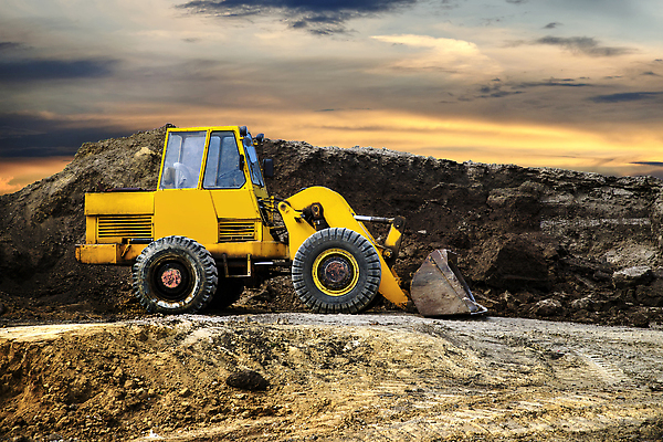 포토 JPG 해외이미지 산업 도로 지구 모래 포즈 백그라운드 밭 하늘 사람없음 야외 컬러풀 노란색 힘 기계 일몰 흙 장비 화물 바퀴 큼 땅 불도저 굴착기 삽 발굴 양동이 국자 먼지 트랙터 짐차 무거움 단절 땅바닥 땅파기 채석 해외202309 해외포토 길 컬러 농업 교통시설 자동차 주방용품 바닥 노을 운송업 중장비 무게 크기 농기계 특수차량 파일형식