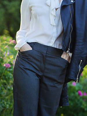 포토 JPG 해외이미지 백인 모델 라이프스타일 옷 여자 도로 컬러 백그라운드 신발 셔츠 비즈니스 바지 거리 부츠 사람 사람없음 야외 갈색 유행 검은색 산책 회색 흰색 도시 클래식 우아함 가죽 단계 양발 스타일 해외202309 해외포토 서양인 길 컨셉 상의 교통시설 하의 휴식 생활 파일형식