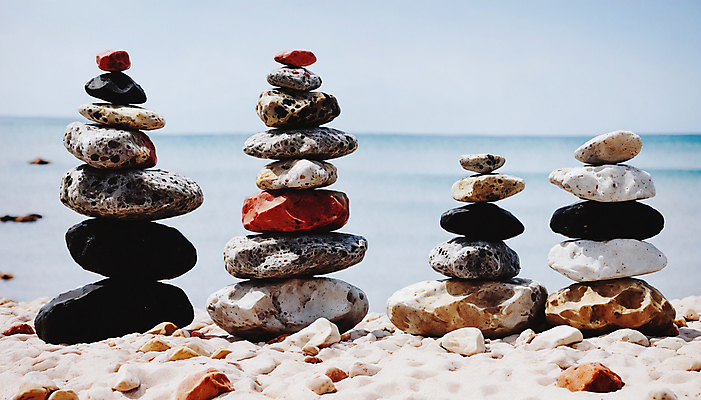 JPG 편집이미지 해변 사람없음 쌓기 희망 돌_바위 기도 석탑 디지털합성 소원 소원탑 편집실사 AI포토 AI콘텐츠 감정 바다 모션 탑 CG 파일형식