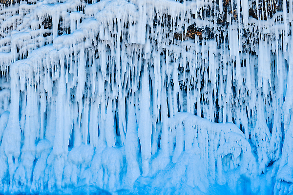 포토 JPG 해외이미지 모양 계절 호수 조각 과학 여행 백그라운드 겨울 패턴 자연 바람 추상 사람없음 야외 물 파란색 얼음 힘 추위 매끈함 크리스탈 남극 북극 묘사 질감 빙하 서리 빙산 북쪽 지구온난화 남쪽 내추럴 시베리아 해외202309 해외포토 자연요소 컬러 무늬 날씨 감각 광석 극지방 방향 생태계 기후변화 파일형식