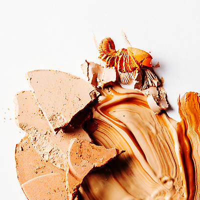 포토 JPG 해외이미지 사람없음 뷰티 손상 화려 흰배경 바르기 아이섀도 살구색 파운데이션 해외202309 해외포토 컬러 백그라운드 컨셉 모션 화장품 흰색 파일형식