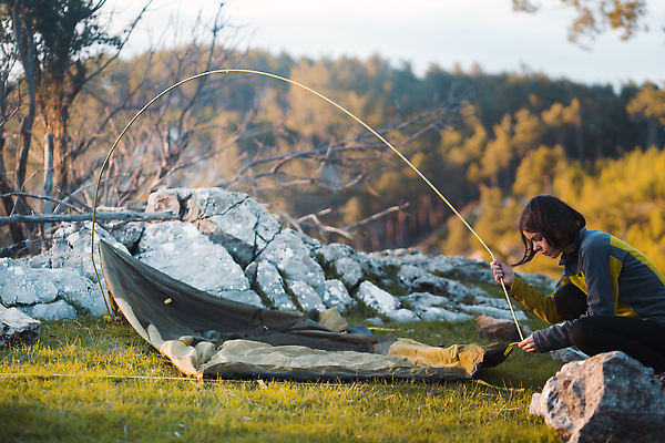 포토 JPG 해외이미지 백인 1 라이프스타일 공원 여자 행복 여행 자국 자연 휴가 산 따뜻함 텐트 안전 사람 풍경 사람없음 야외 초록색 여름 햇빛 태양 뷰티 일몰 트래킹 하이킹 광선 잠 저녁 숲 속도 준비 아치 편리함 양털 차양 해외202309 해외포토 자연요소 서양인 계절 공공시설 감정 컬러 컨셉 레저 캠핑도구 생활 노을 야간 생태계 파일형식