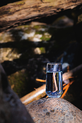 포토 JPG 해외이미지 나무 음료 음식 다이어트 자연 유리 휴식 건강 이끼 사람없음 물 강 뷰티 얼음 봄 폭포 추위 신선 투명 액체 개울 선택 떨어짐 숲 시원함 갈증 부드러움 침엽수 내추럴 해외202309 해외포토 자연요소 식물 계절 컨셉 재질 감각 생태계 파일형식