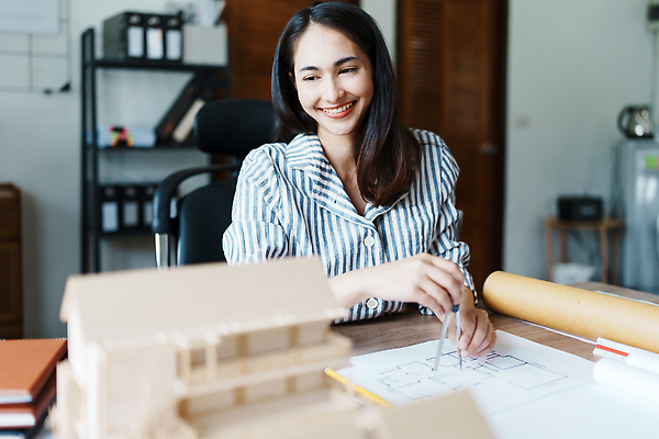 포토 JPG 해외이미지 직업 손 디자인 응시 산업 종이 컨셉 비즈니스 통신 협력 설계 주택 건설업 자 창조 한명 사람 성인 가로 컴퓨터 사무실 펜 장비 가리킴 작업 비즈니스맨 비즈니스우먼 엔지니어 수리 제조 연결 헬멧 건축가 스케치 책상 측정 그림 경영자 문서 청사진 공학 나누기 카피스페이스 해외202309 해외포토 1 시선 여자 교육 남자 가구 문구용품 미술 손짓 건물 신체부위 전자제품 필기구 공백 직장인 수학 기술자 보호장비 리더 사칙연산 파일형식