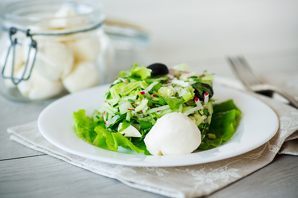 포토 JPG 해외이미지 접시 계절 음식 백그라운드 잎 다이어트 채소 부분 자연 탁자 오이 건강 사람없음 목재 초록색 식사 저녁식사 기댐 봄 샐러드 신선 맛 먹기 허브 속도 유기농 올리브 양배추 날것 레시피 내추럴 점심식사 딜 모짜렐라치즈 채식주의자 총각무 핸드메이드 비건 맛있는 해외202309 해외포토 나무 식물 식기 웰빙 열매 컬러 가구 컨셉 재료 모션 치즈 무 생태계 채식 파일형식
