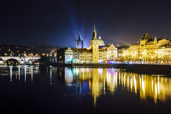 포토 JPG 해외이미지 나무 공원 유럽 문화 여행 건축양식 하늘 거리 주택 미술 풍경 사람없음 건물 태양 뷰티 궁전 가을 흰색 도시 역사 전차 체코 프라하 타운 랜드마크 옛날 해외202309 해외포토 자연요소 식물 건축물 계절 공공시설 건축 나라 육상교통 컬러 고건축 문화예술 대중교통 파일형식