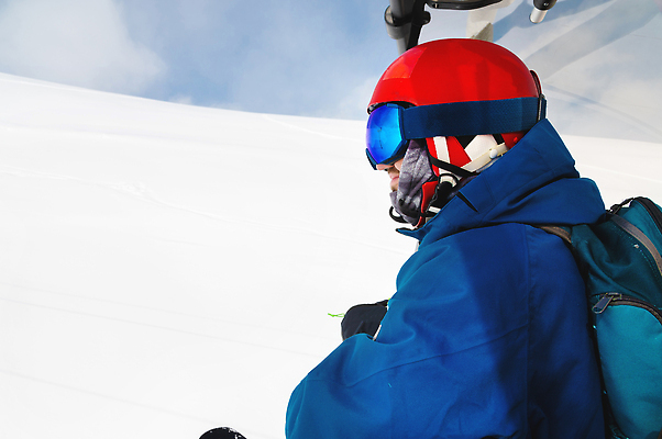 포토 JPG 해외이미지 백인 라이프스타일 남자 유럽 스포츠 여행 자연 하늘 스키 산 한명 경사 성인 야외 파란색 냉동 얼음 재킷 추위 자유 시원함 알프스 스키선수 해외202309 해외포토 자연요소 서양인 1 나라 컬러 컨셉 겨울스포츠 운동선수 사람 생활 외투 생태계 파일형식