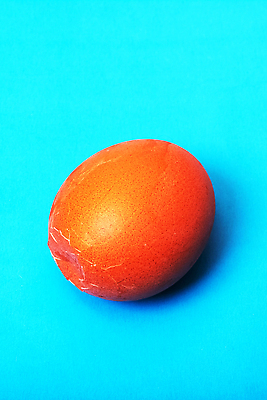 포토 JPG 해외이미지 동물 음식 백그라운드 재료 자연 부활절 건강 그림자 사람없음 세로 파란색 농장 갈색 노란색 계란 식사 치킨 껍질 흰색 균열 아침식사 상품 충돌 수집 오브젝트 싱글 유기농 질감 깨짐 단백질 삶기 암탉 취급주의 카피스페이스 해외202309 해외포토 웰빙 기념일 컬러 컨셉 농업 모션 경고 알 공백 닭 암컷 생태계 닭고기요리 영양소 파일형식