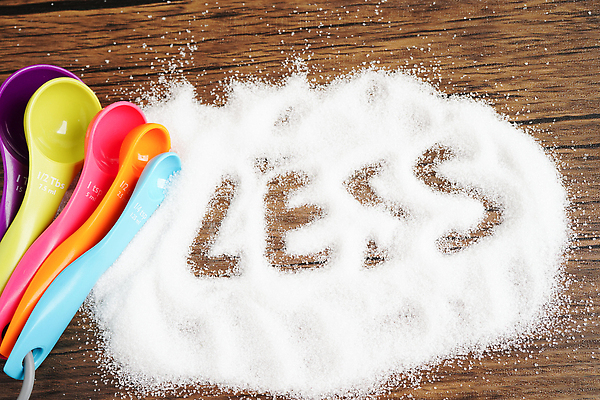 포토 JPG 해외이미지 영어 사람없음 숟가락 흰색 설탕 당뇨병 해외202309 해외포토 문자 컬러 수저 질병 파일형식