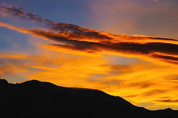 포토 JPG 해외이미지 백그라운드 오렌지 자연 하늘 아침 날씨 추상 사람없음 야외 빛 컬러풀 햇빛 태양 뷰티 노란색 일출 맑음 어둠 황혼 일몰 새벽 저녁 천국 솜털 스카이라인 내추럴 해외202309 해외포토 주간 자연요소 컬러 무늬 과일 노을 야간 생태계 파일형식