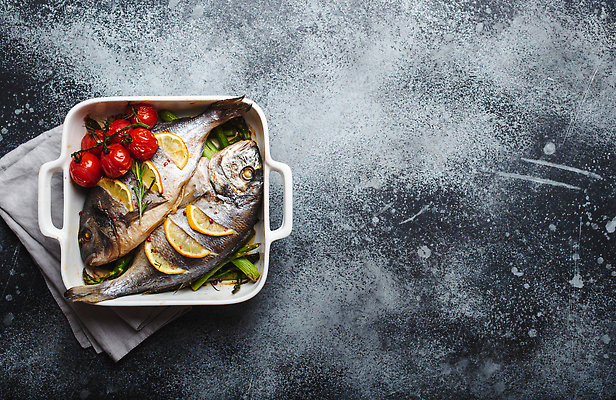 포토 JPG 해외이미지 토마토 검은배경 어류 사람없음 신선 레몬 아스파라거스 생선구이 로즈메리 해외202309 해외포토 백그라운드 채소 과일 검은색 수중동물 구이 허브 생선요리 파일형식