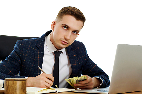 포토 JPG 해외이미지 백인 행복 돈 사업가 성공 수염 주택 기념 한명 목재 금융 노트북 컴퓨터 사무실 유행 달러 기쁨 표현 우승 작업 비즈니스맨 던지기 재산 책상 공유 낭비 월급 복권 세금 수입 예산 프리랜서 필승 해외202309 해외포토 서양인 나무 직업 1 남자 감정 가구 컨셉 비즈니스 재료 모션 사람 건물 경제 전자제품 최고 직장인 파일형식