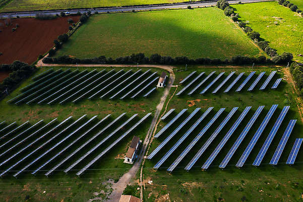 포토 JPG 해외이미지 식물 산업 밭 비즈니스 자연 세포 안테나 사람없음 경제 햇빛 태양 환경 힘 재활용 에너지 시골 판넬 그룹 스페인 역 보호 지중해 에코 반도체 자원 해결 세대 항공촬영 혁명 베터리 생태학 공급 해외202309 해외포토 자연요소 교육 유럽 바다 뷰포인트 컨셉 농업 통신 교통시설 친환경 생태계 파일형식