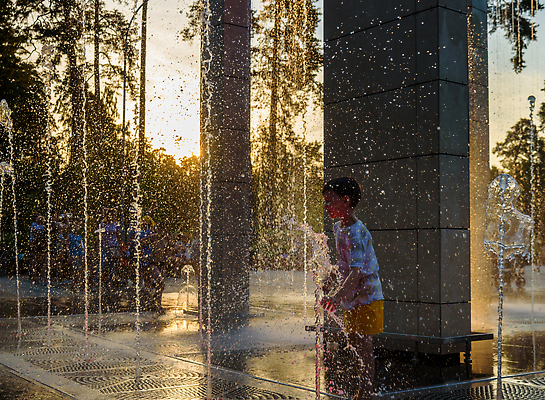 포토 JPG 해외이미지 1 라이프스타일 공원 행복 실루엣 얼굴 어린이 스포츠 백그라운드 가족 놀이 날씨 휴가 한명 사람 소년 야외 물 태양 수영 봄 기쁨 젖음 흐름 춤 아기 도시 뜨거움 떨어짐 시원함 분수 흥분 분무기 제트기 해외202309 해외포토 자연요소 계절 공공시설 남자 감정 컨셉 관계 문화예술 비행기 촬영기법 생활 신체부위 수상스포츠 파일형식