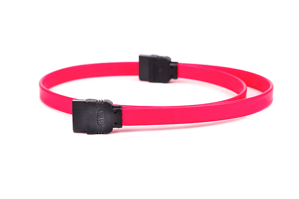 포토 JPG 해외이미지 백그라운드 부분 사람없음 빨간색 전자제품 컴퓨터 검은색 자료 장비 운전 흰색 디스크 플러그 연결 오브젝트 싱글 철사 고립 마더보드 인터페이스 하드웨어 시리즈 해외202309 해외포토 컬러 모션 질병 파일형식