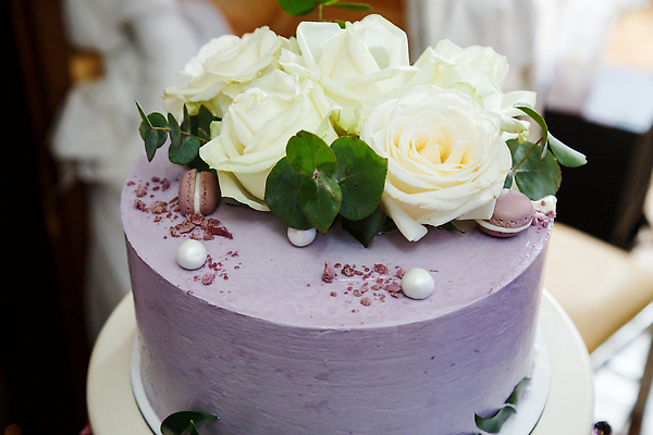 포토 JPG 해외이미지 디자인 커플 드레스 꽃 음식 신랑 결혼 백그라운드 신혼부부 탁자 결혼식 남편 디저트 기념 함께함 사랑 사람 이벤트 성인 사람없음 야외 장식 뷰티 파티 케이크 낭만 흰색 축하 아내 원형 칼 달콤 맛 설탕 배열 먹기 크림 묘사 접수 프로스팅 맛있는 해외202309 해외포토 도형 식물 부부 옷 감정 컬러 가구 컨셉 관계 모션 신혼 제빵 파일형식