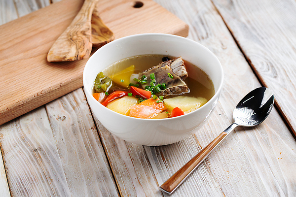 포토 JPG 해외이미지 전통 접시 문화 음식 채소 탁자 감자 육류 요리 동양인 사람없음 가로 주방 식사 저녁식사 시골 사발 수프 이슬람교 동쪽 양고기 점심식사 나무배경 해외202309 해외포토 식기 종교 가구 백그라운드 식재료 인종 사기그릇 방향 파일형식