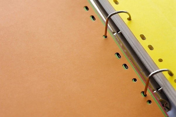 포토 JPG 해외이미지 비즈니스 사람없음 컬러풀 사무실 공백 반지 오픈 조직 파일 폴더 판지 카피스페이스 해외202309 해외포토 컬러 장신구 파일형식