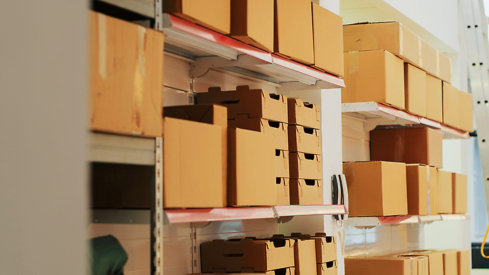 포토 JPG 해외이미지 노동자 실내 사람없음 상자 작업 물류창고 해외202309 해외포토 직업 내부 창고 파일형식