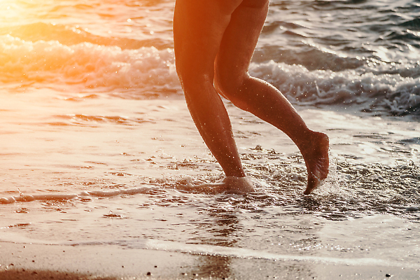 포토 JPG 해외이미지 1 라이프스타일 여자 모래 스포츠 파도 바다 포즈 신체 자연 건강 한명 사람 성인 야외 물 여름 파란색 달리기 조깅 운동 태양 뷰티 일출 일몰 가득함 연습 길이 달리기선수 수평선 해외202309 해외포토 자연요소 계절 컬러 모션 생활 노을 생태계 육상선수 파일형식