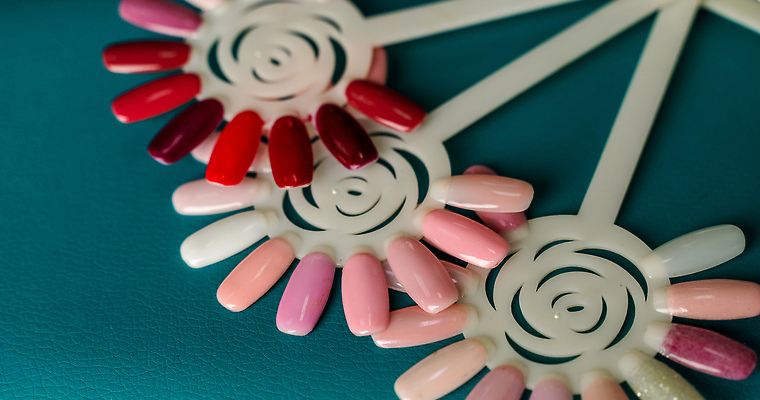 포토 JPG 해외이미지 템플릿 직업 디자인 분홍색 컬러 백그라운드 패턴 손가락 미술 사람없음 장식 초록색 파란색 빛 세트 컬러풀 뷰티 유행 견본 상점 검은색 페인트 흰색 못 바퀴 화려 팔레트 선택 플라스틱 손톱관리 손톱 수집 광택 돌봄 예시 인공 스타일 해외202309 해외포토 손 컨셉 무늬 모션 재질 문화예술 공구 네일아트 파일형식