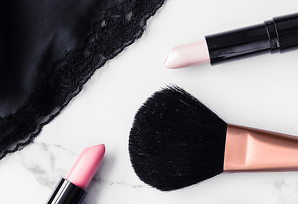 포토 JPG 해외이미지 백그라운드 사람없음 립스틱 고급 대리석 메이크업브러쉬 해외202309 해외포토 컨셉 재료 화장품 붓 파일형식