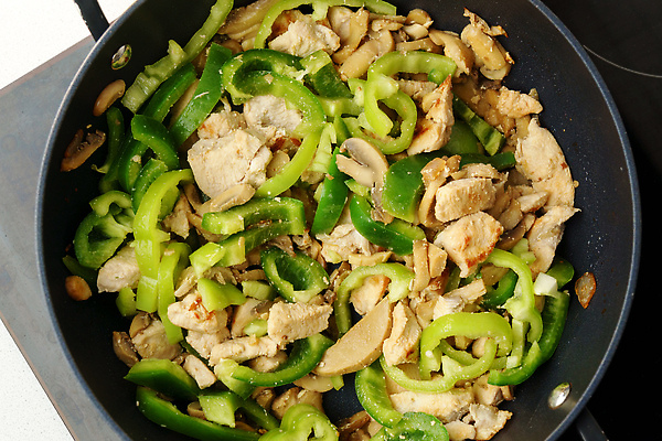 포토 JPG 해외이미지 접시 음식 조각 백그라운드 다이어트 재료 건강 육류 스테이크 요리 사람없음 저녁식사 치킨 버섯 튀김 신선 뜨거움 닫기 맛 그릴 자르기 굽기 준비 날것 슬라이스 핸드메이드 맛있는 해외202309 해외포토 식기 컨셉 식재료 모션 주방용품 서양음식 식사 구이 닭고기요리 파일형식